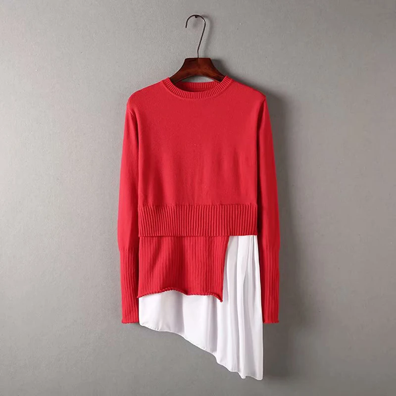 Женское трикотажное платье с длинным рукавом круглым вырезом и оборками на