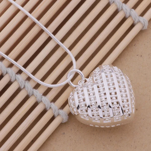 Ожерелье серебряного цвета с подвеской сердечником AN078|necklace candy|necklacnecklace girl |