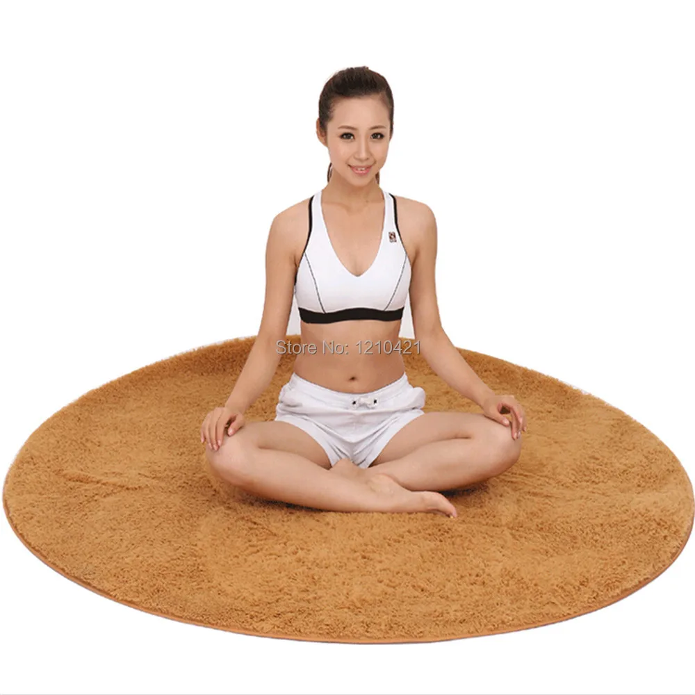Kopen 1Pcs Gratis Verzending Ronde Shaggy Karpetten En Tapijt Super Zachte Woonkamer De Slaapkamer Thuis Tapijt Yoga Mat 120Cm/47.2