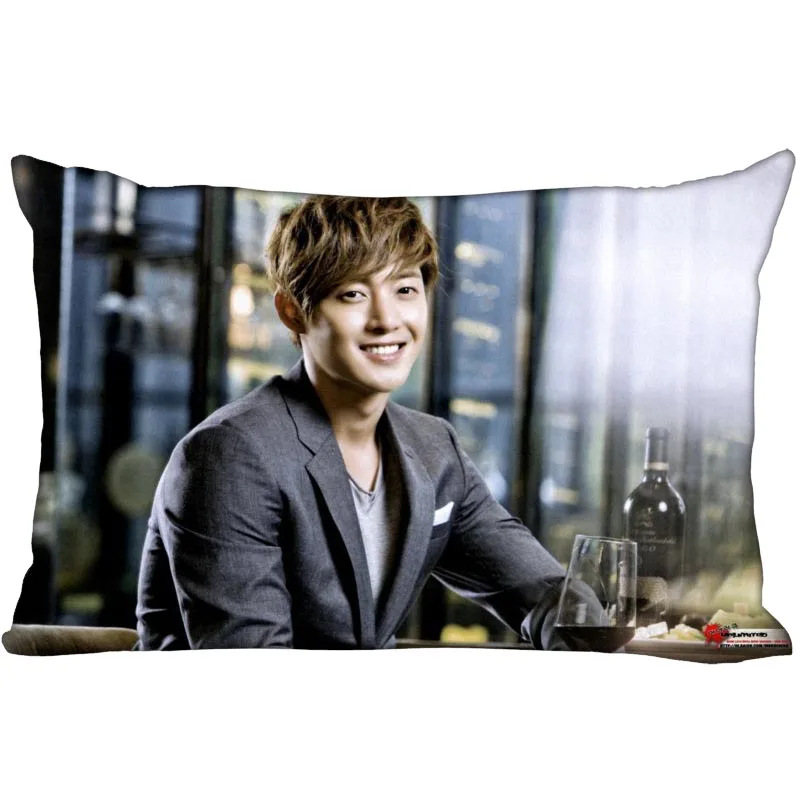 Популярная Корейская атласная наволочка Kim Hyun Joong на заказ 35x45 см (одна сторона)