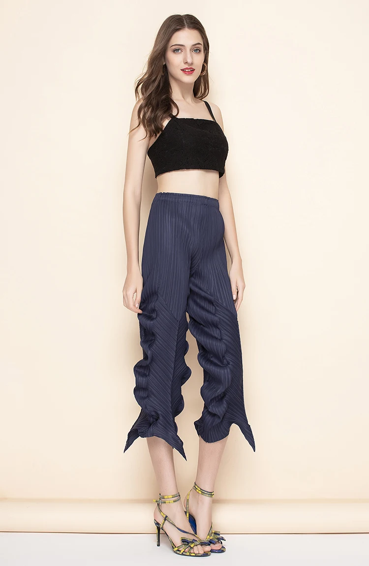 Elastic stitching of children in Sanzhai folded kelp pants