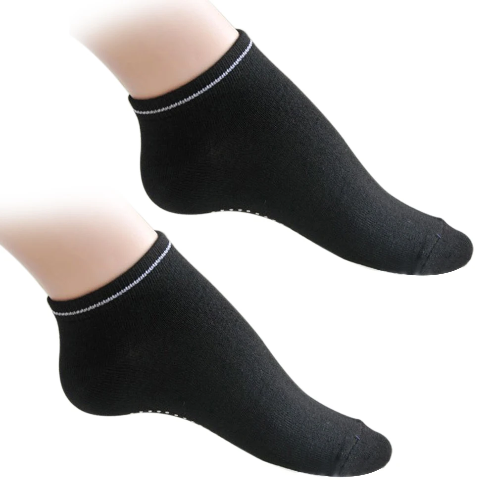 Черный Non-slip Cycling Socks Women Yoga Socks Fitness Sports Running Socks Soft Breathable Pilates Socks for Basketball Exercise - Цвет: Черный