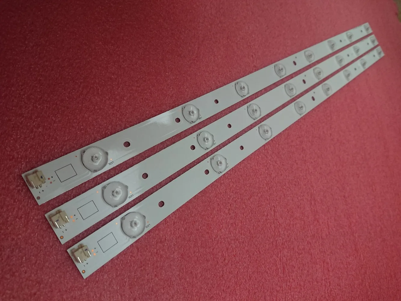 Светодиодная лента для подсветки TOSHIBA 32l2300 32l230 32L2333 32L2333DG 32W2333D SVT320AE9|Запасные