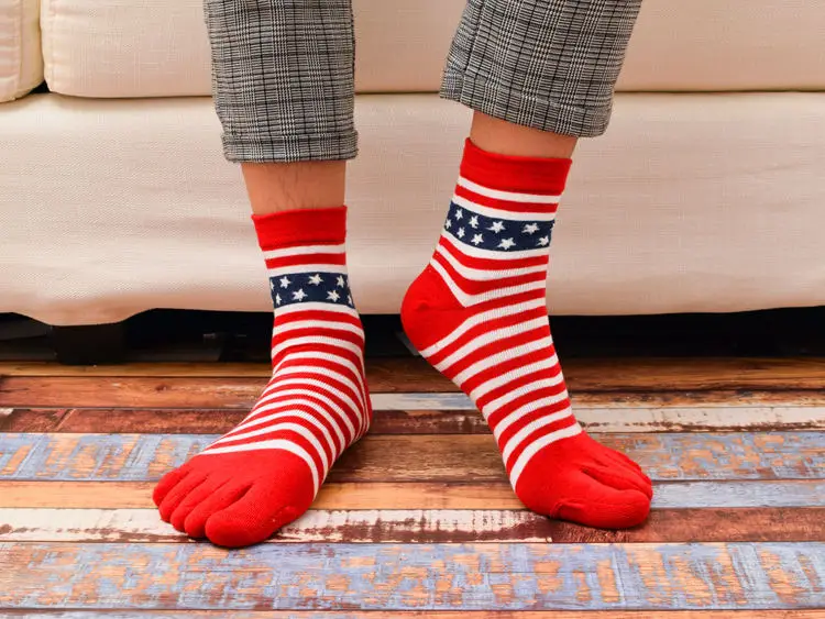 Stripes red white YRRETY мужские хлопковые носки 1 пара носков зимние мужские депорты женский топ для фитнеса тонкие секционные пять пальцев осенние короткие носки - Цвет: Stripes red white