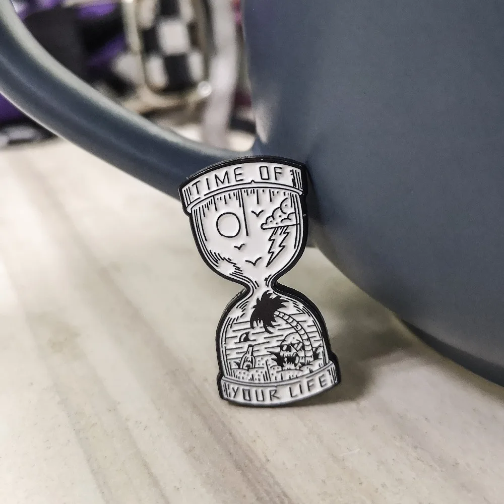 Время вашей жизни песочные часы песчаные пляжи пустынные острова Скелет Череп