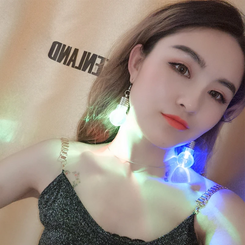 2017 серебряный цвет 1 пара Очаровательная светодиодная серьга светящиеся яркие