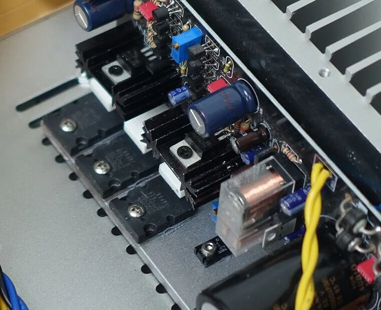 Усилитель A / B в британском стиле мощный 2-канальный усилитель 220 Вт + мощности