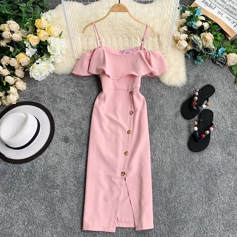 Женское летнее приталенное однобортное платье без бретелек с оборками на