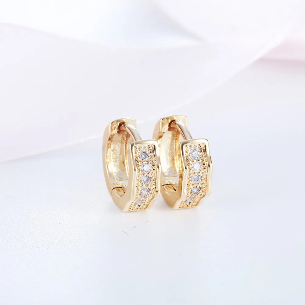 Новинка 2017 покрытые волнистыми кристаллами серьги кольца с кубическим цирконием