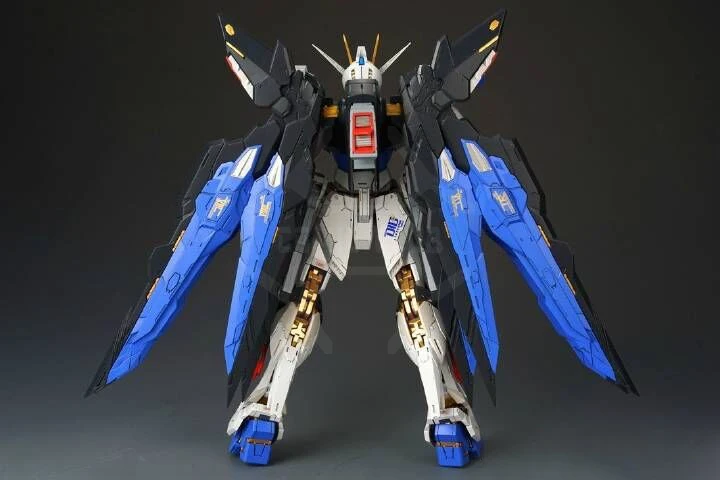 Comic Club daban GUNDAM SEED Destiny Модель Сборка версия металлическая сборка MB Страйк Фридом GUNDAM игрушка фигурка