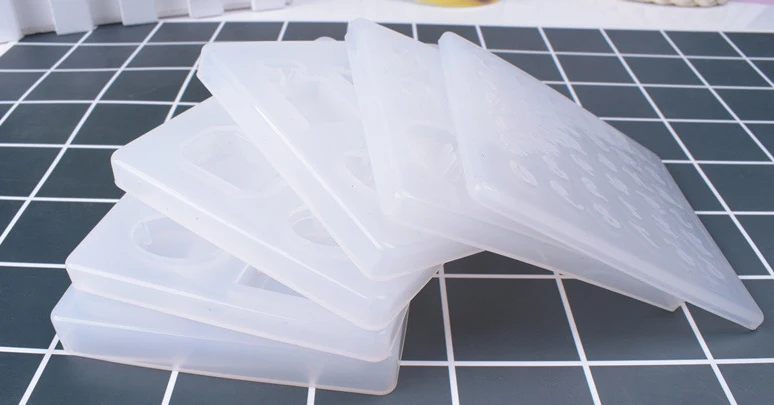 Ювелирные изделия из УФ смолы Цифровая форма жидкого силикона в форме башни