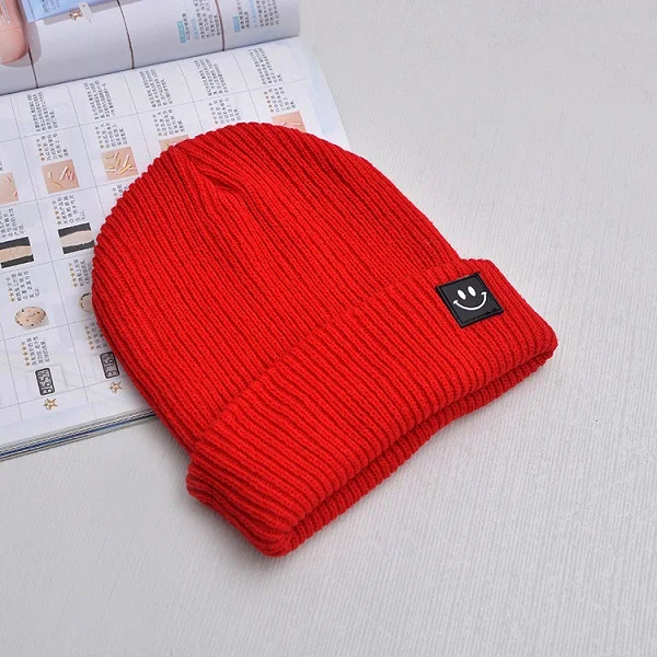 Red Cap Милая Вязаная Шапка-бини со смайликом, новинка года, осенняя однотонная Теплая Шапка-бини, женские вязаные шапки, женские зимние шапки для девочек - Цвет: Red Cap