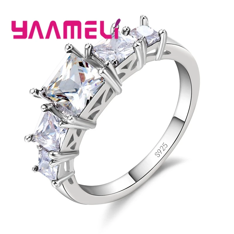 Кольцо с кристаллом четверка и кубическим цирконием