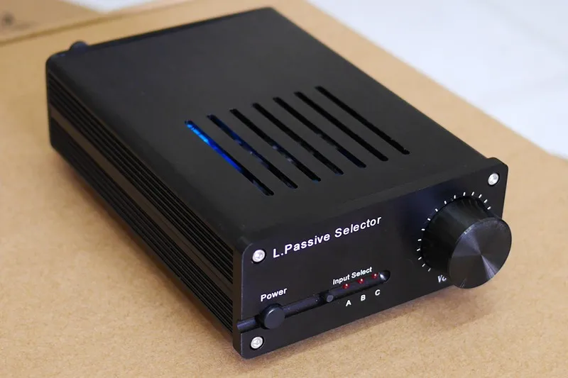 

Details about HiFi LA1 Preamplifier 3-way Audio Input Switching References Musical Fidelity
