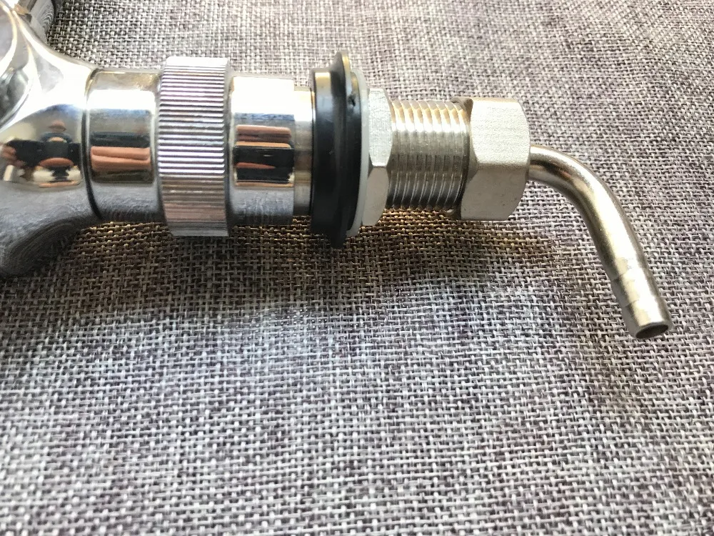 Кран для пива в бельгийском стиле с хвостовиком резьбы 30 мм и аксессуаром шланга