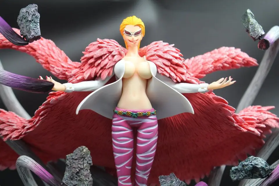Модели вентиляторов в наличии одна деталь 33 см Donquixote Doflamingo женская версия gk смолы