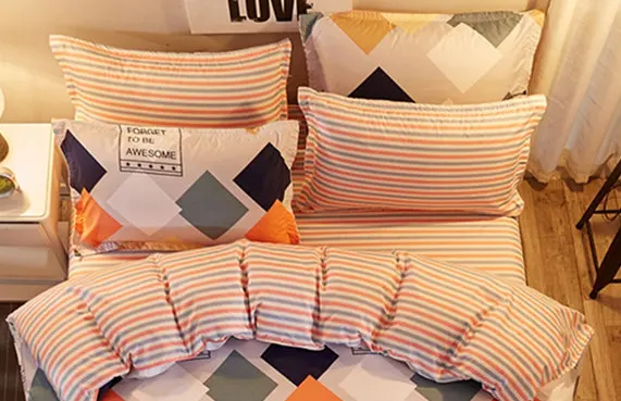 Комплект постельного белья из 4 предметов простой цветной узор удобный комплект |