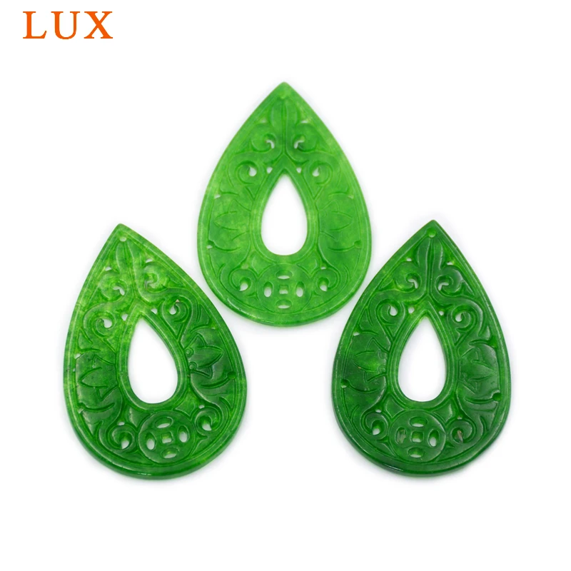 Нефрит резной с отверстиями дизайнерский срез из натурального камня и зеленого