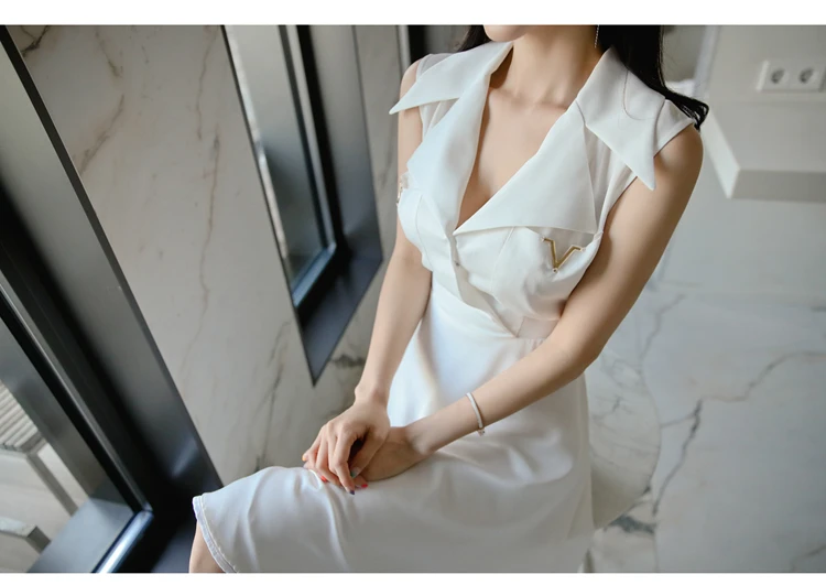 Женское офисное платье с отложным воротником Элегантное Белое Облегающее