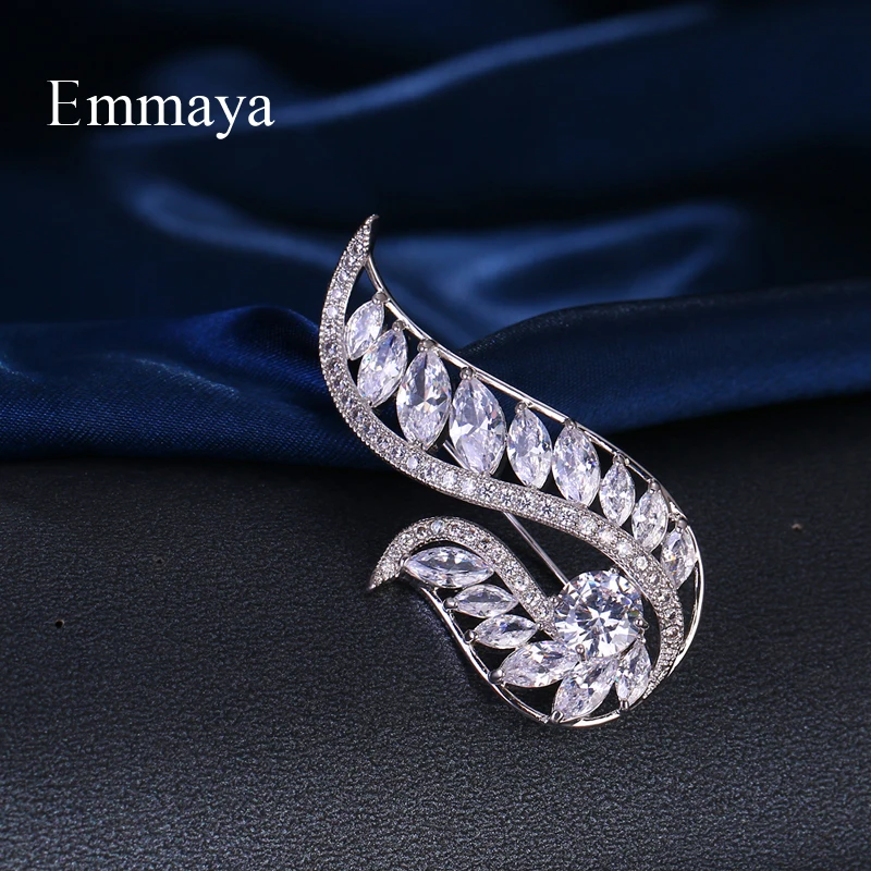 Emmaya элегантная Высококачественная Белая Золотая брошь в форме животного