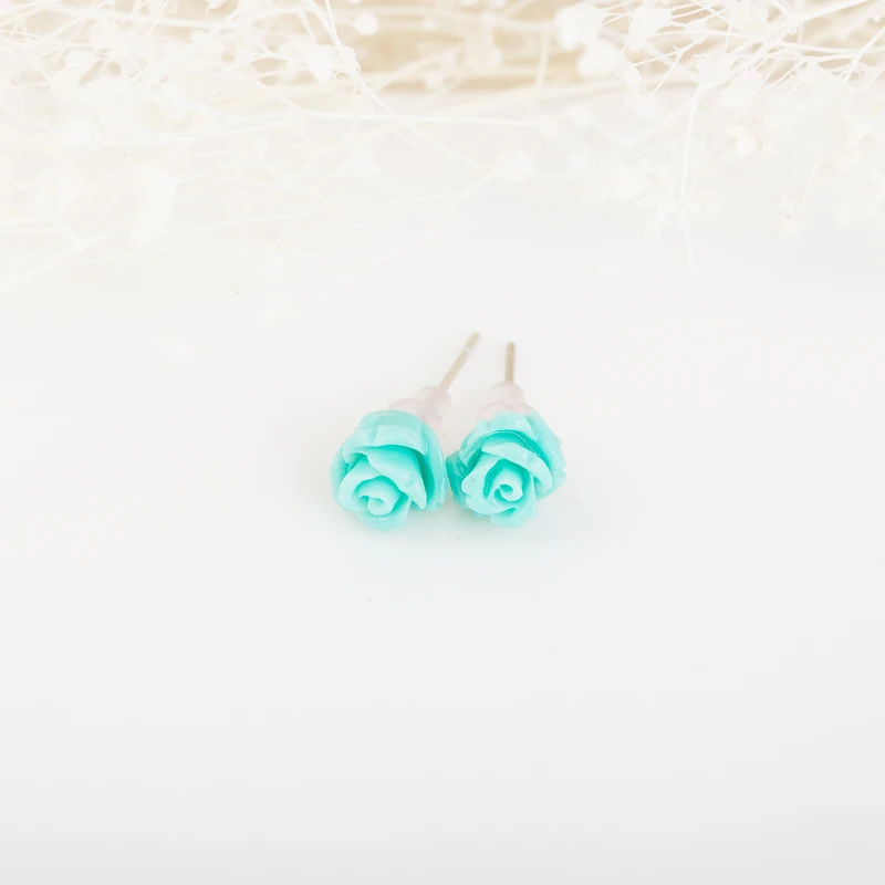 

Beautiful Blue enchantress Flowers Crystal Artificial Corals Stud Earrings for Women Jewelry sliver Stud Earrings Diameter 0.8cm