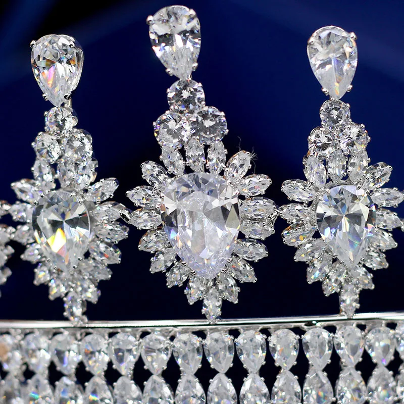 

SLBRIDAL Luxury Classic Top AAA Cubic Zirconia Wedding Tiara Headband CZ Bridal Queen Princess Pageant Royal Crown Women Jewelry