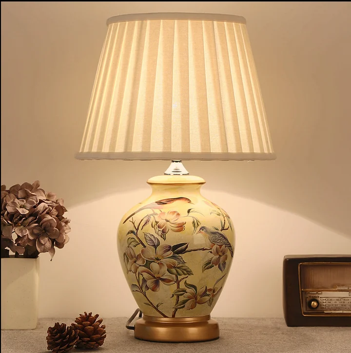 Китайский деревенский желтый цветок Птица Керамические настольные лампы