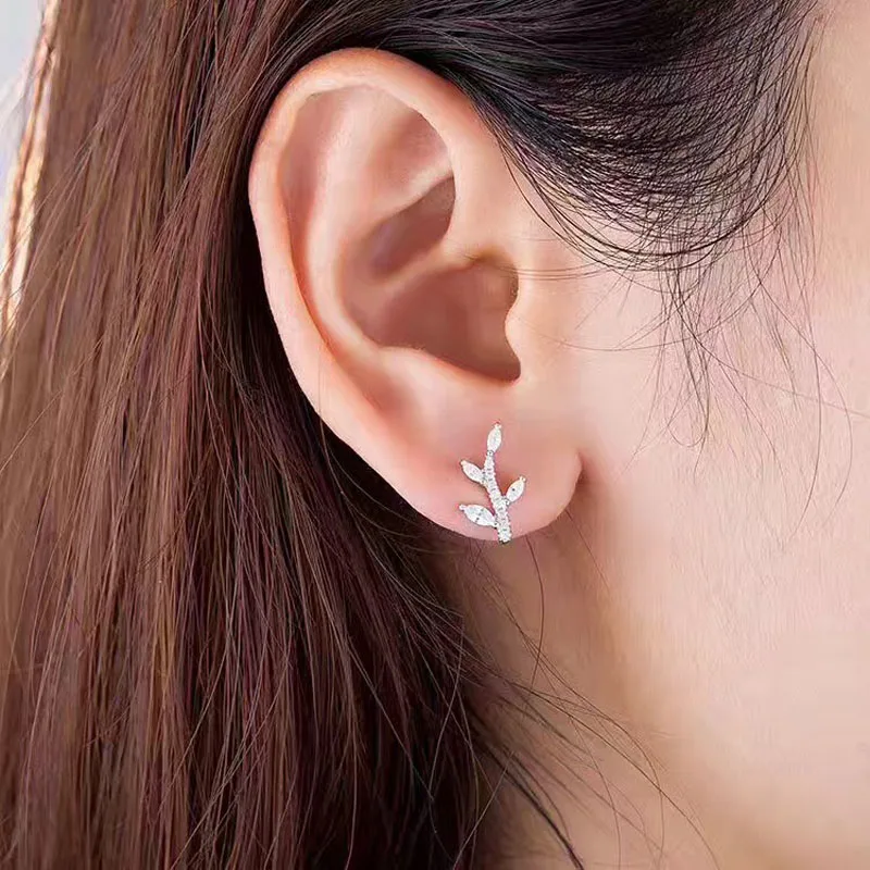 Женские серьги из серебра 925 пробы с фианитами | Украшения и аксессуары