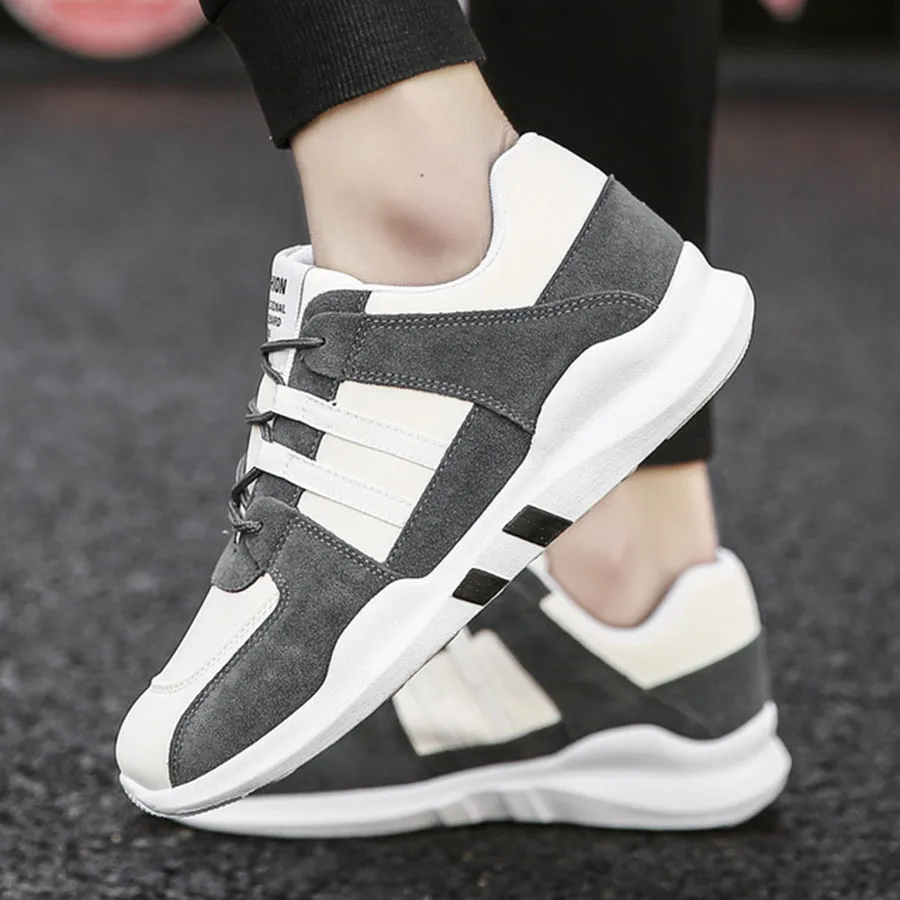 Новинка Летняя повседневная спортивная мужская обувь Однотонная на плоской