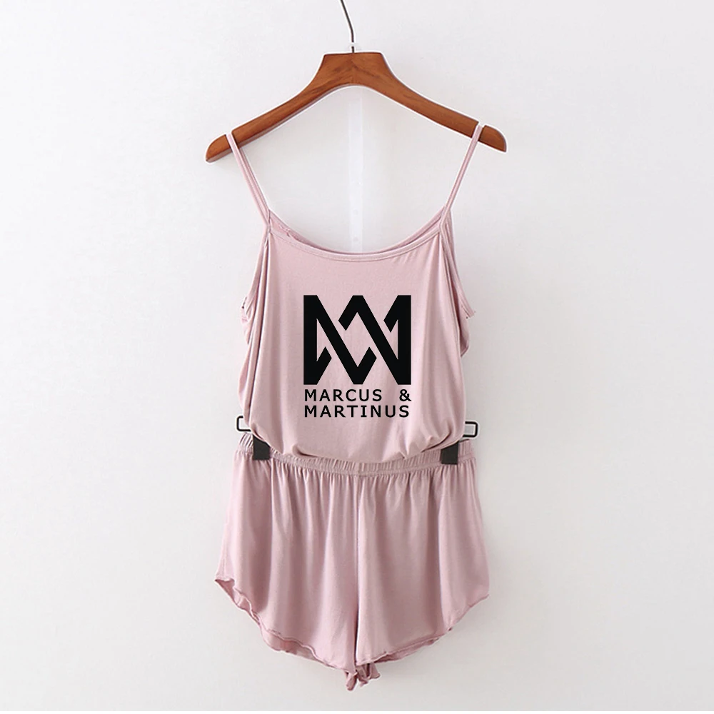 Женский комплект из двух предметов с жилетом без рукавов и шортами|Спортивные