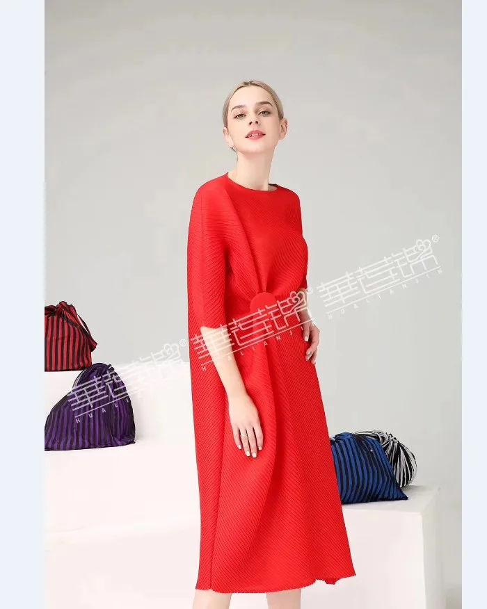 Miyake модное платье на запястье с коротким рукавом, с блестками, с круглым вырезом, со складками, на пуговицах, прямое платье