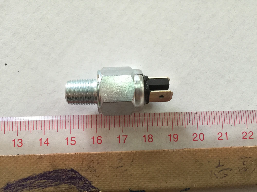 Сменный стоп светильник 2004 года и более новый подходит для моделей Harley Davidson (HD #