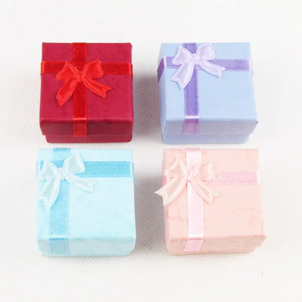 Оптовая продажа 48 шт картон с бантом кольцо Дисплей Коробка ювелирных изделий