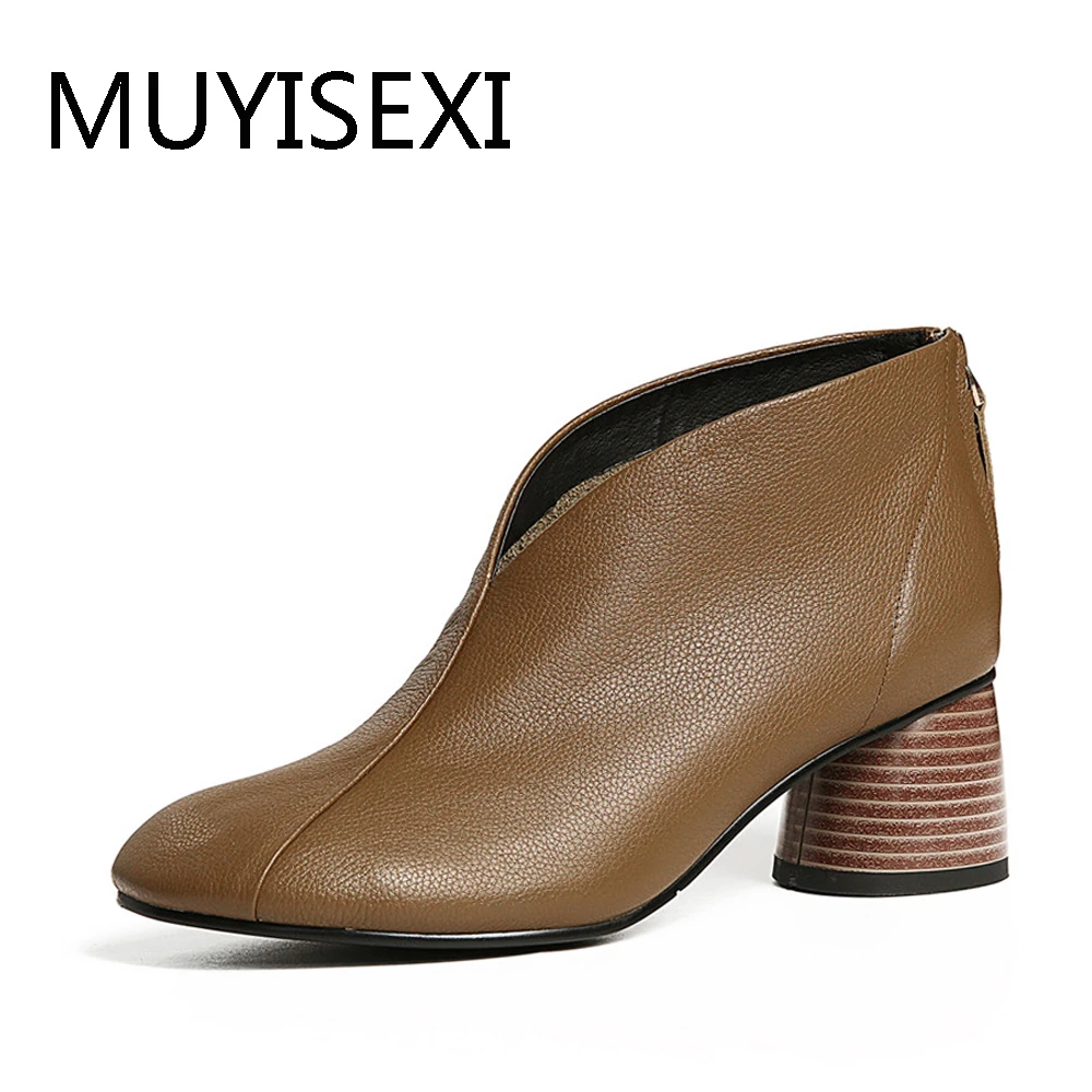 Ботинки женские из натуральной кожи на молнии с круглым носком высоком каблуке 5