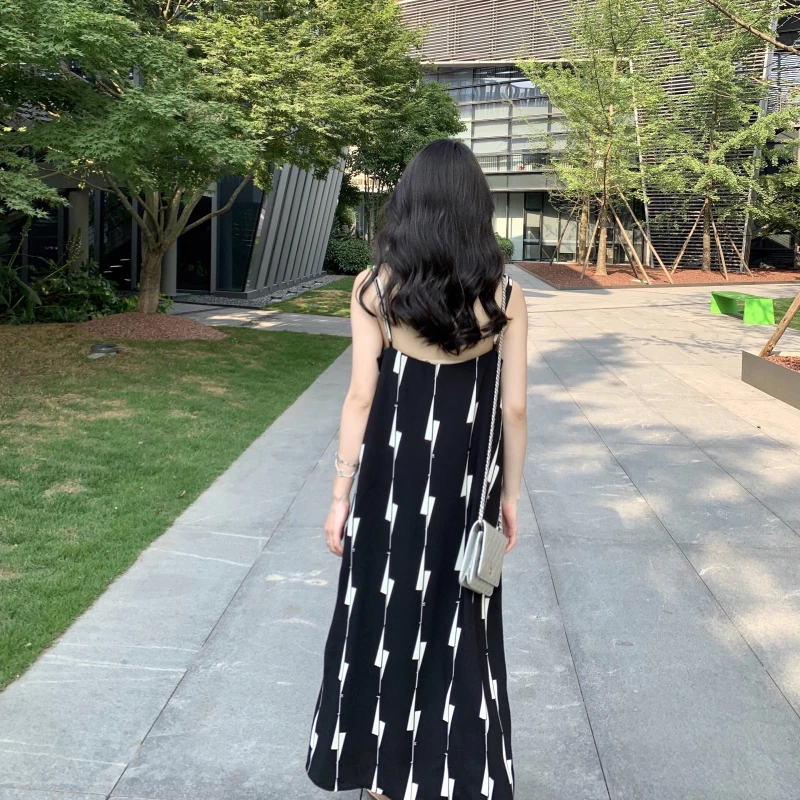 Корейская летняя новая женская одежда с v образным вырезом до колена без рукавов