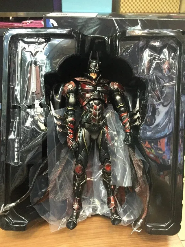 Экшн-фигурки Kai Bat Man NO 1 Red Edition Брюс Вэйн 25 см. можно играть арт Кай ПВХ | Игрушки и