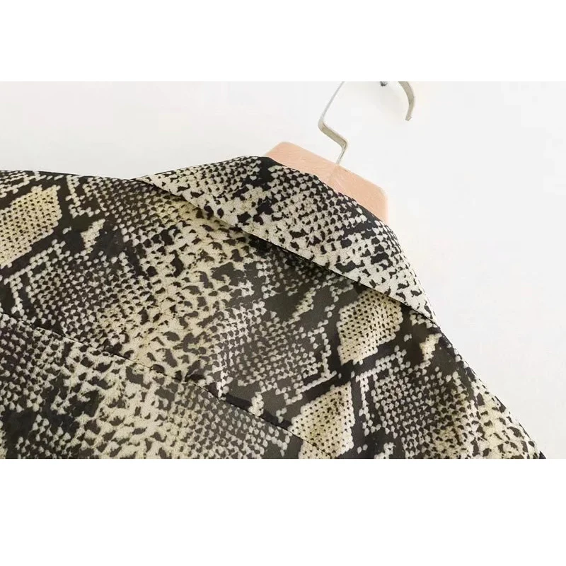 Autumn sexy Snake print women's blouse casual button lace up pullover clothes 2018 korean fashion chiffon tops |
