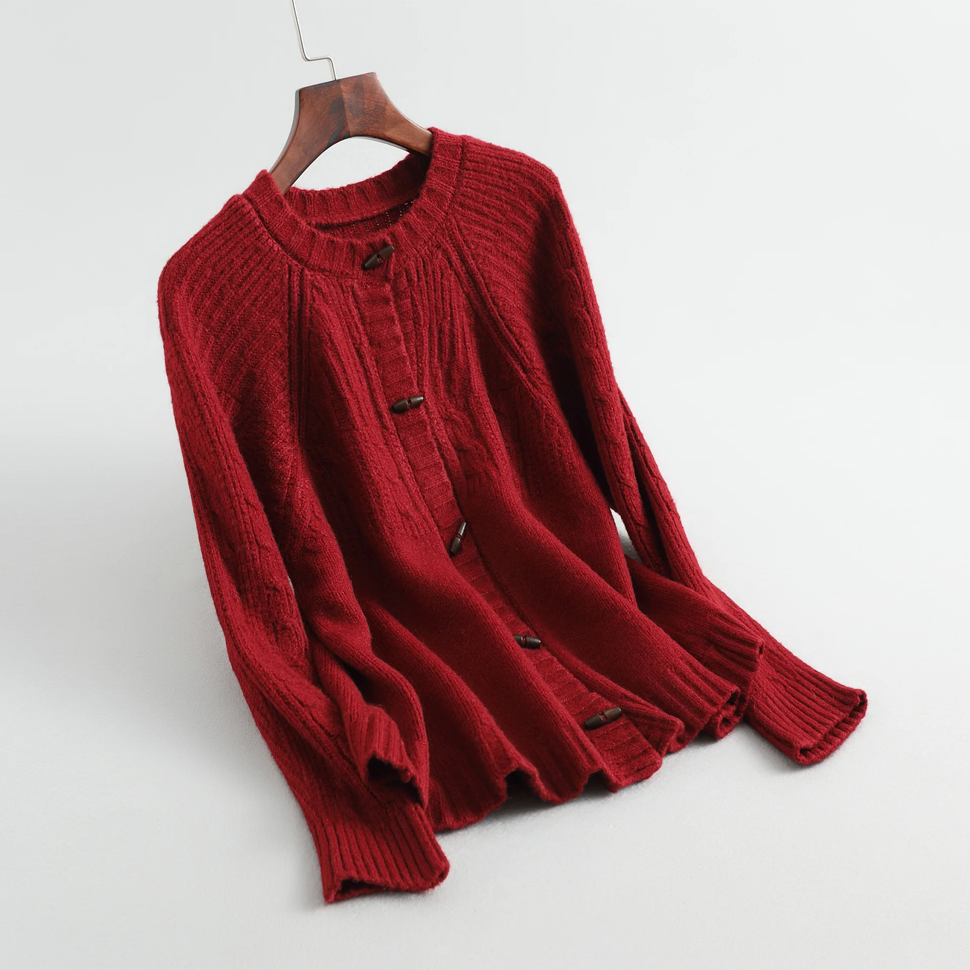 

2020 Autumn and winter women's sweater casual solid color round neck long-sleeved button decorative cardigan sweater
