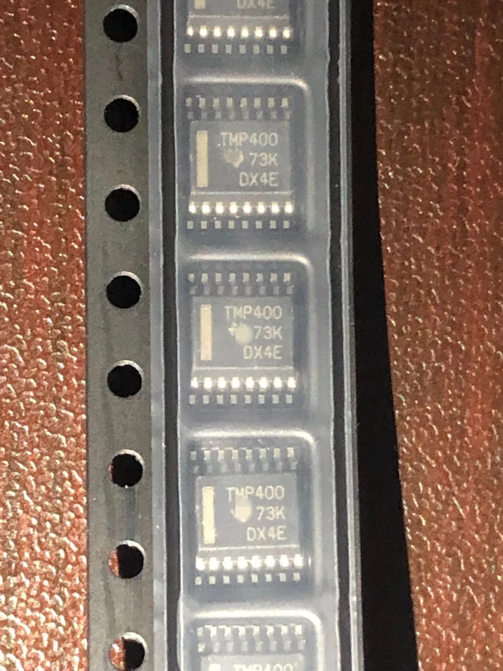 

5PCS TMP400AIDBQT TMP400 Temperature sensor new original good quality