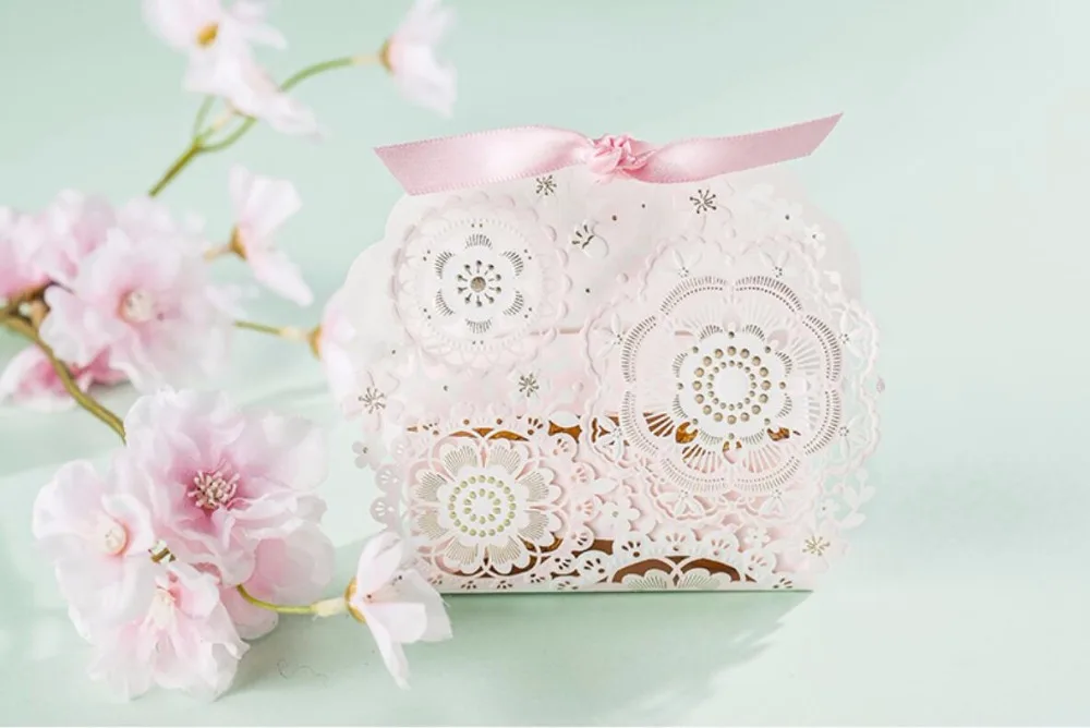 Розовый лазерный вырез на кружеве цветок коробка для свадебных сувениров день
