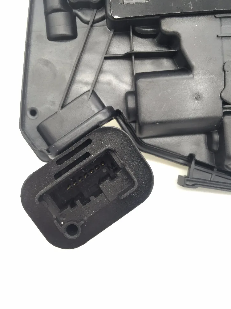 Задний левый для VW GOLF JETTA SKODA YETI (5L) SEAT ALHAMBRA (7N) LEON III (5F) ST привод защелки дверного