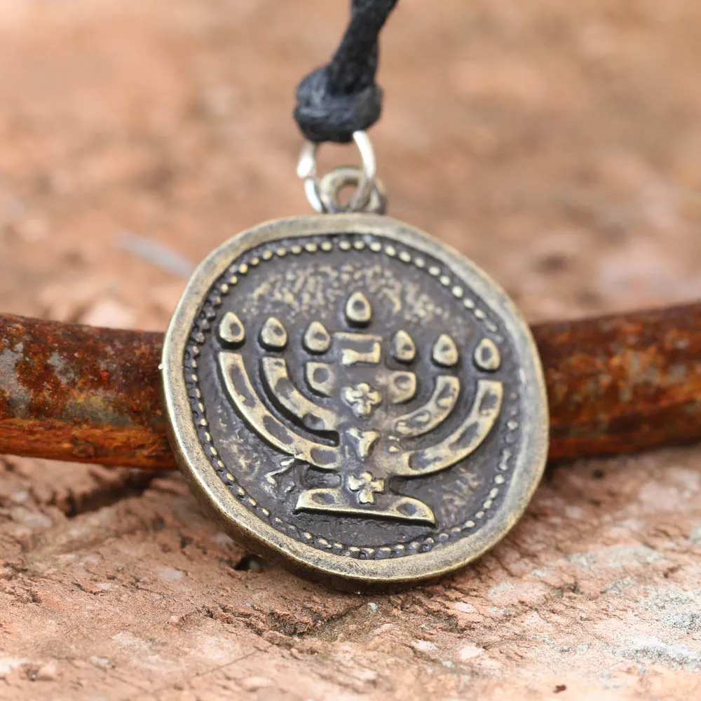 Tkuamigo мужское иврит ожерелье Ханука подвеска Menorah античная бронза Шалом Израиль