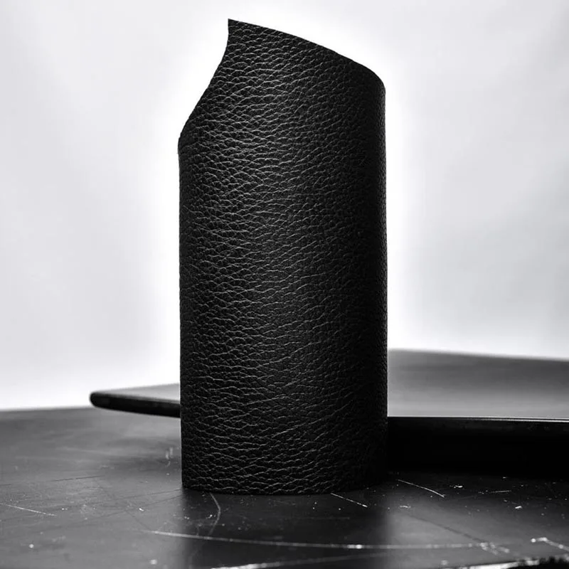 Женский кожаный браслет в стиле панк элегантный широкий черного и красного