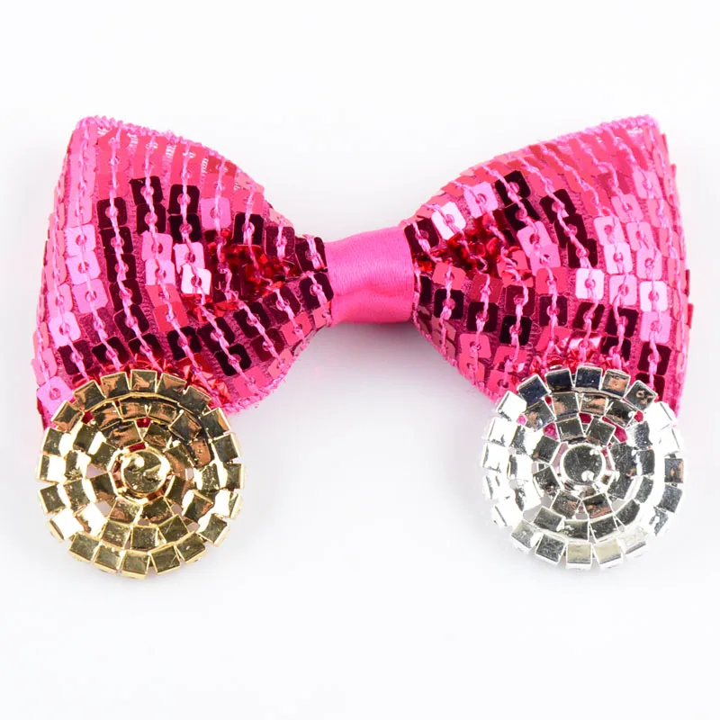 Круглые пуговицы из сплава с чешскими кристаллами диаметром 27 мм Серебряного и