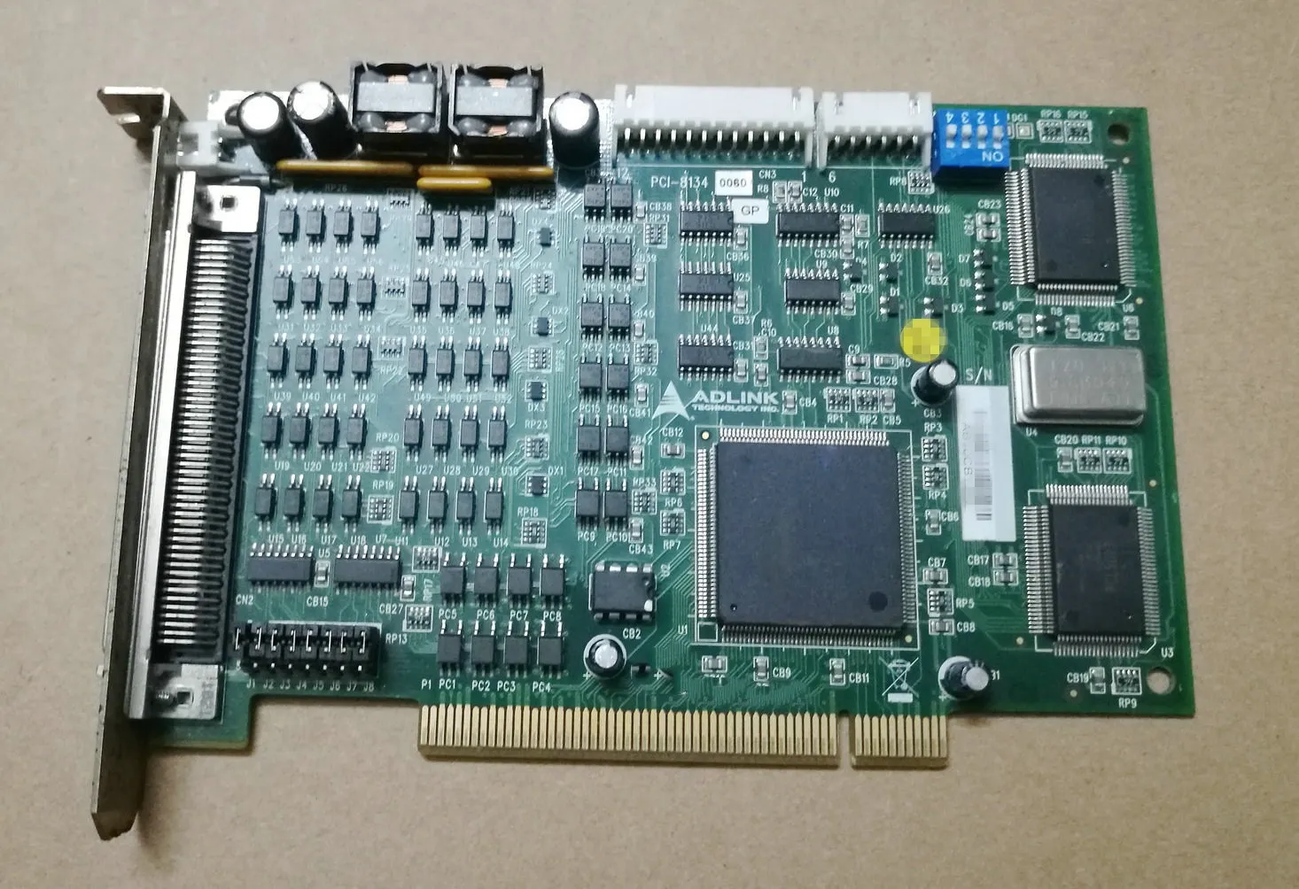 PCI 8134 REV.B1 4 вальный сервопривод|Оптоволоконное оборудование| |