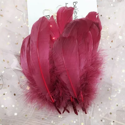 wine red 50pcs Натуральные белые черные гусиные перья для рукоделия 5-7 дюймов 13-18 см DIY ювелирные перья, перо Свадебные украшения дома 50 шт - Цвет: wine red 50pcs