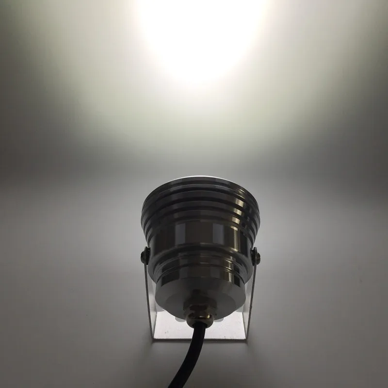 Водонепроницаемая LED-лампа, 12ватт, с ярким белым светом