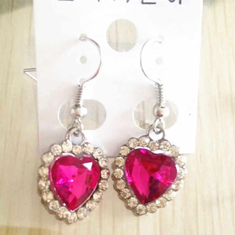 Изысканные модные классические элегантные серьги в форме сердца Титаник оптовая