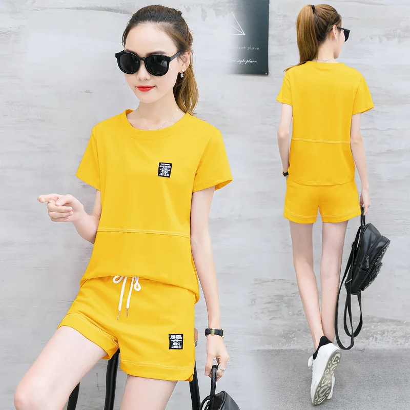 Костюм для отдыха свободный с коротким рукавом свитшот капюшоном и шорты одежда