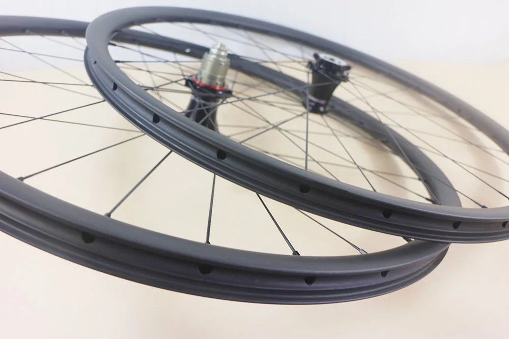 1035g 27.5er carbon wheels XC gravel MTB bike 650B Extralight 28 spokes straight pull disc bushings lefty hub 29er available | Спорт и